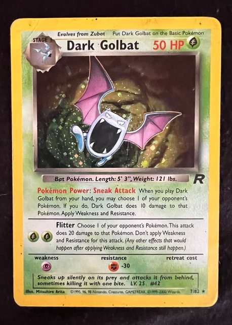 Dark Golbat, frente da carta