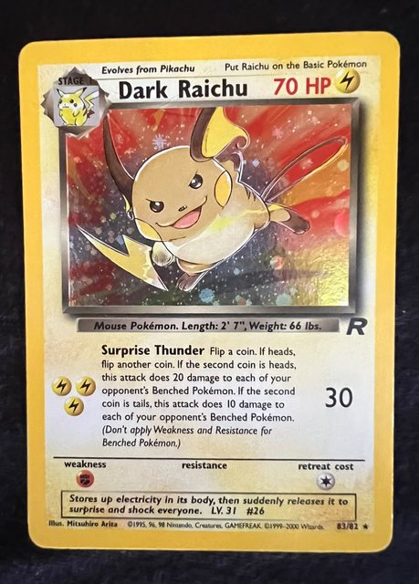 Dark Raichu, frente da carta