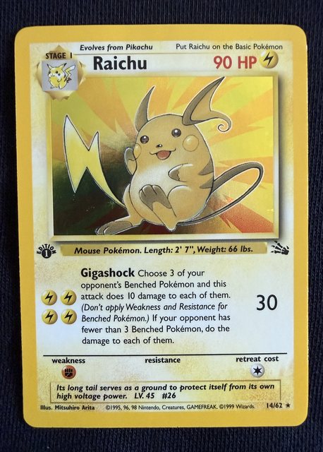 Raichu, frente da carta